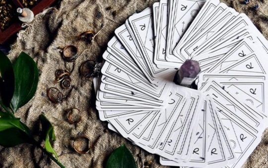 Why Psychic Readings Are Trending And Fun Online