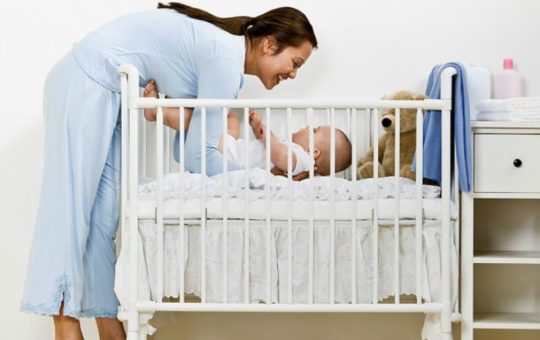 6 Things to Check while buying a Baby Cot